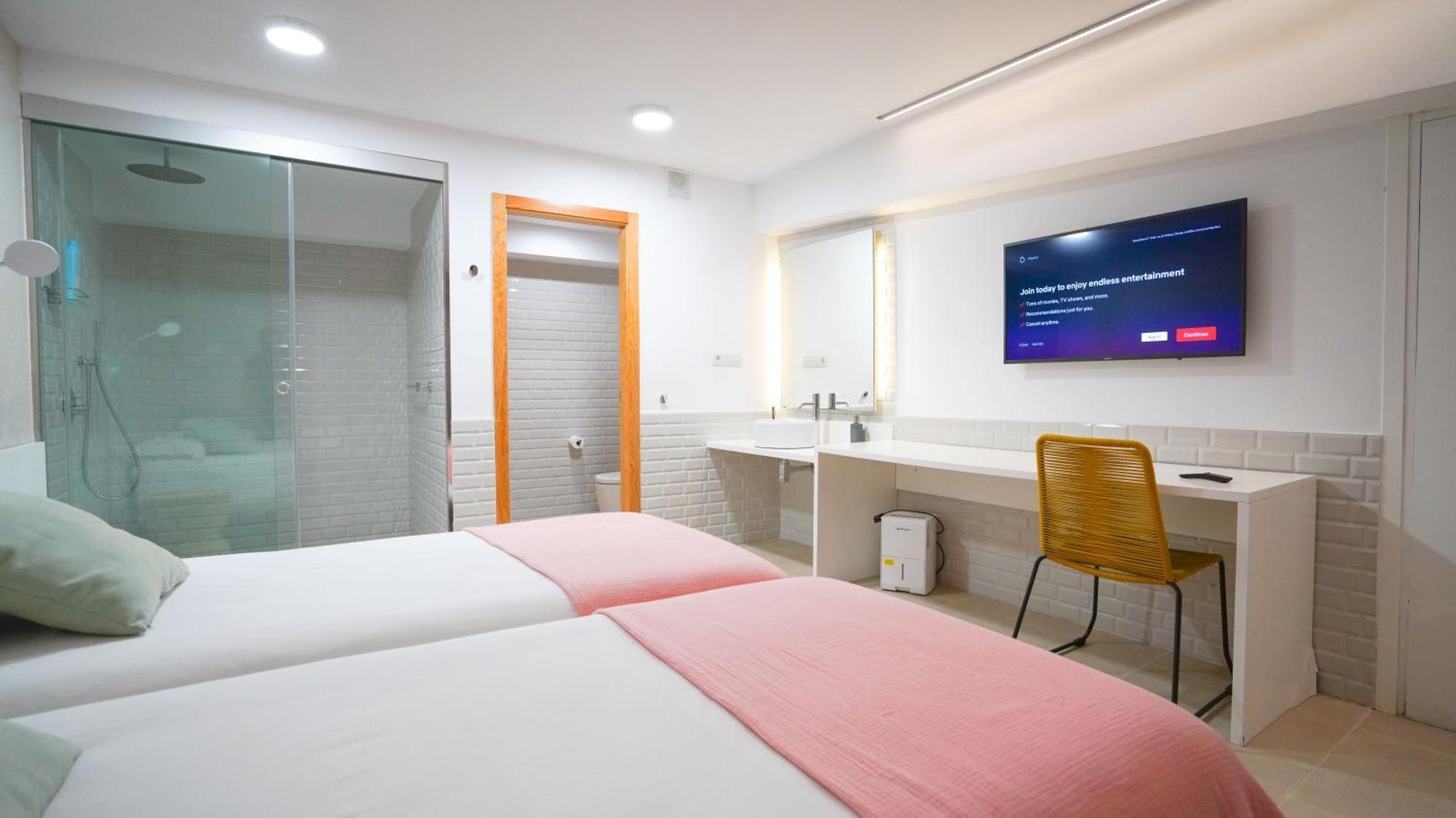 Oceanside Luxury Loft - Fast Wi-fi - Workstations Appartamento